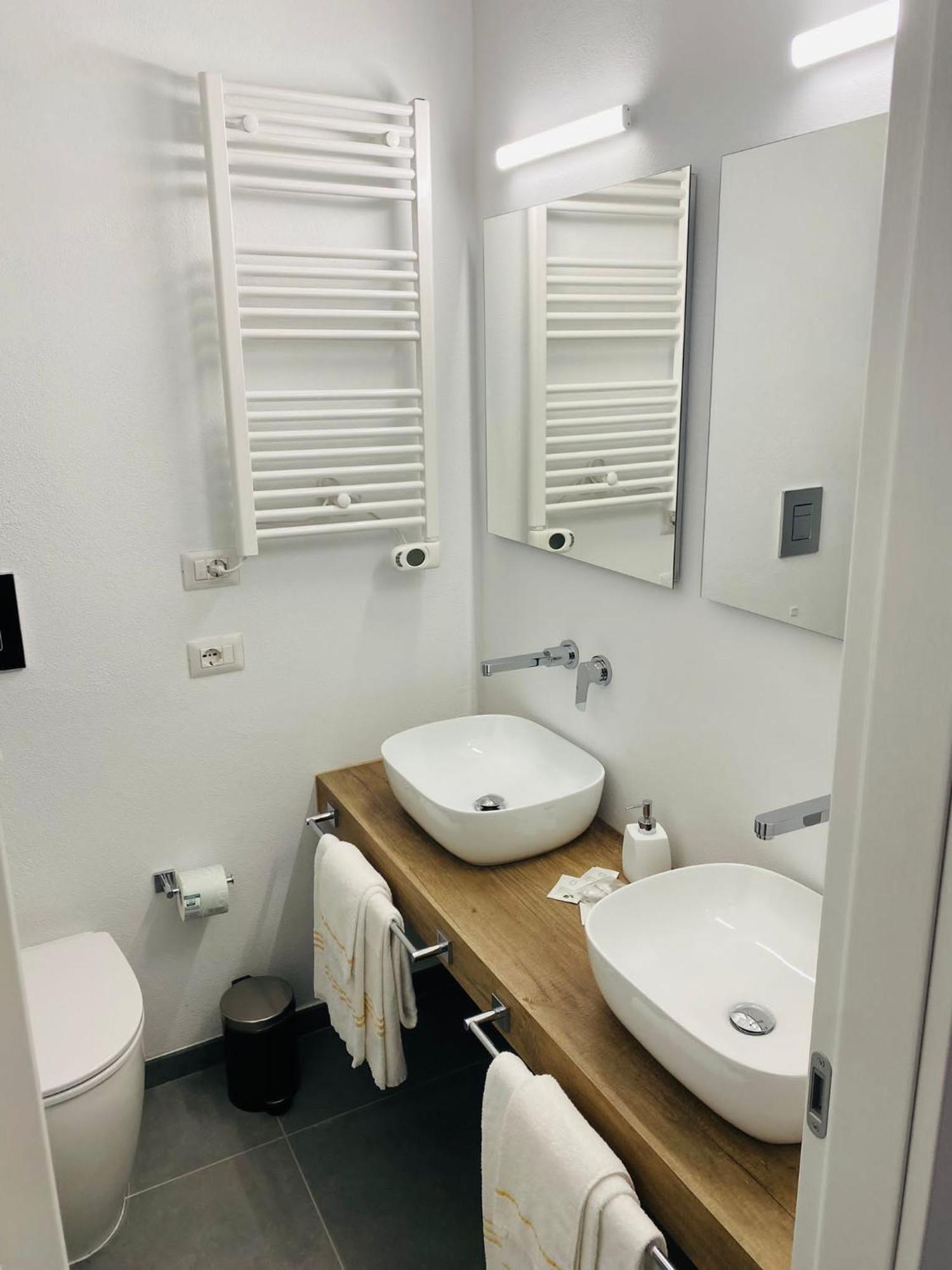 Hotel Luxury Loft 35 Cagliari Exterior foto