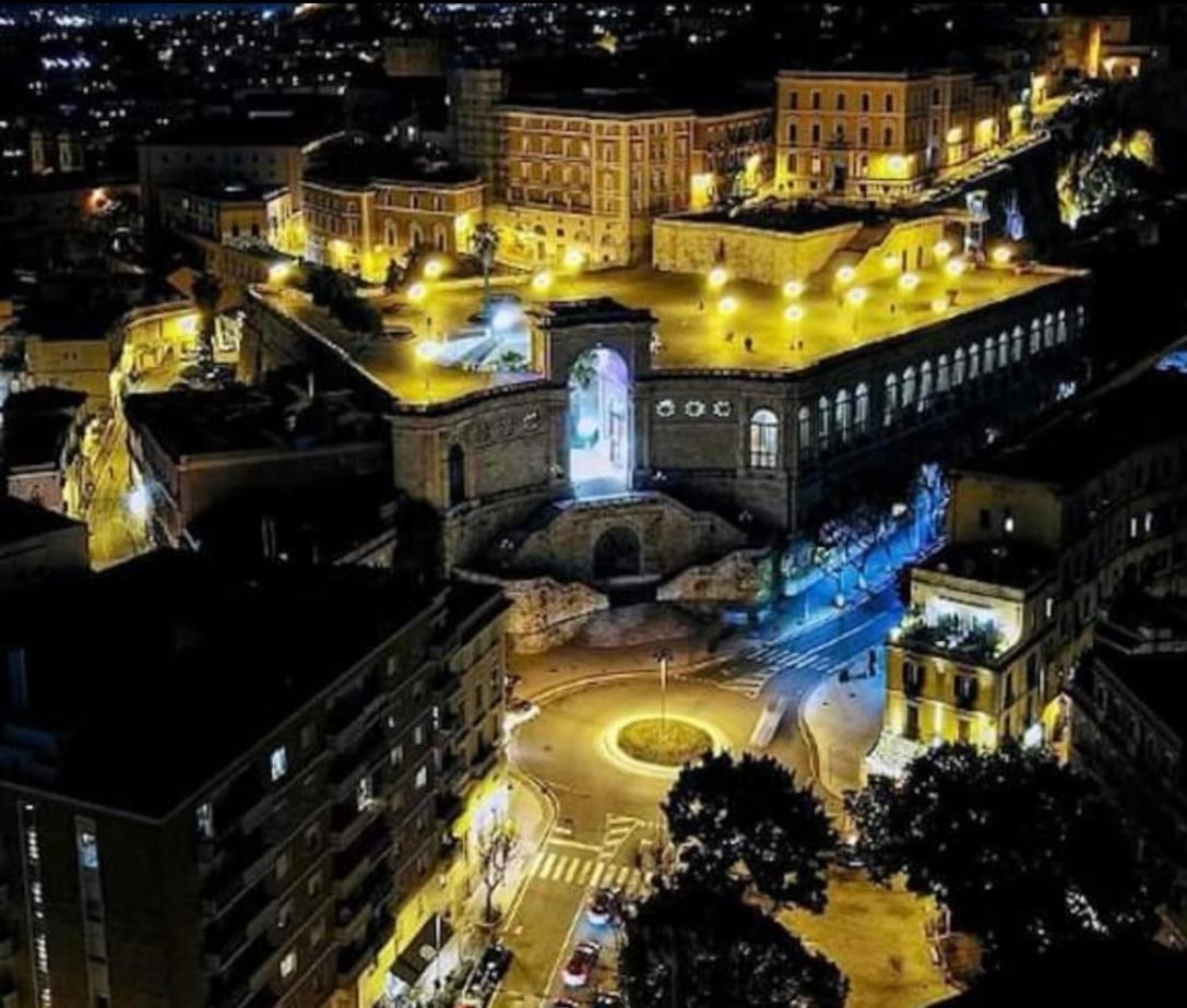 Hotel Luxury Loft 35 Cagliari Exterior foto