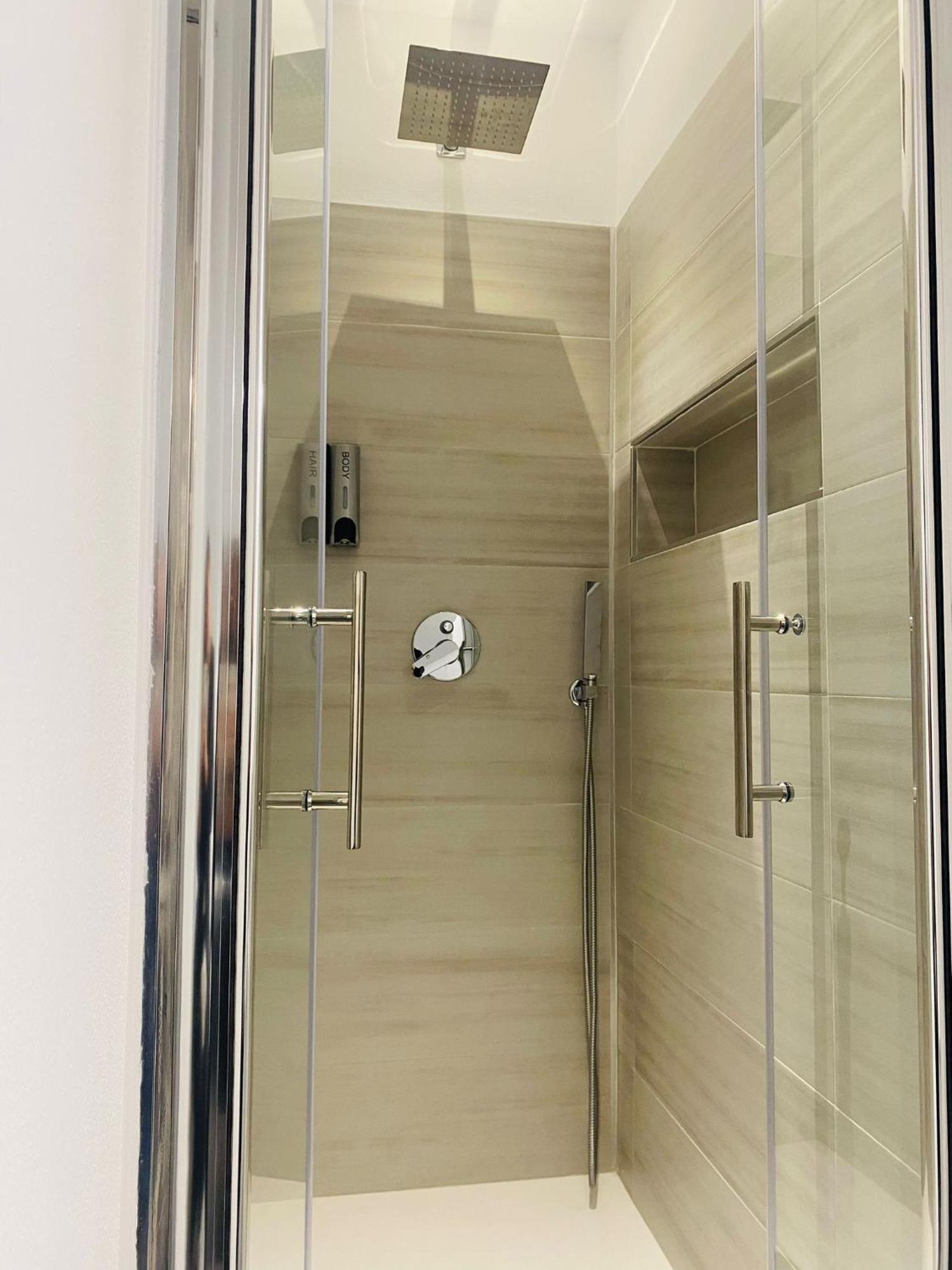 Hotel Luxury Loft 35 Cagliari Exterior foto