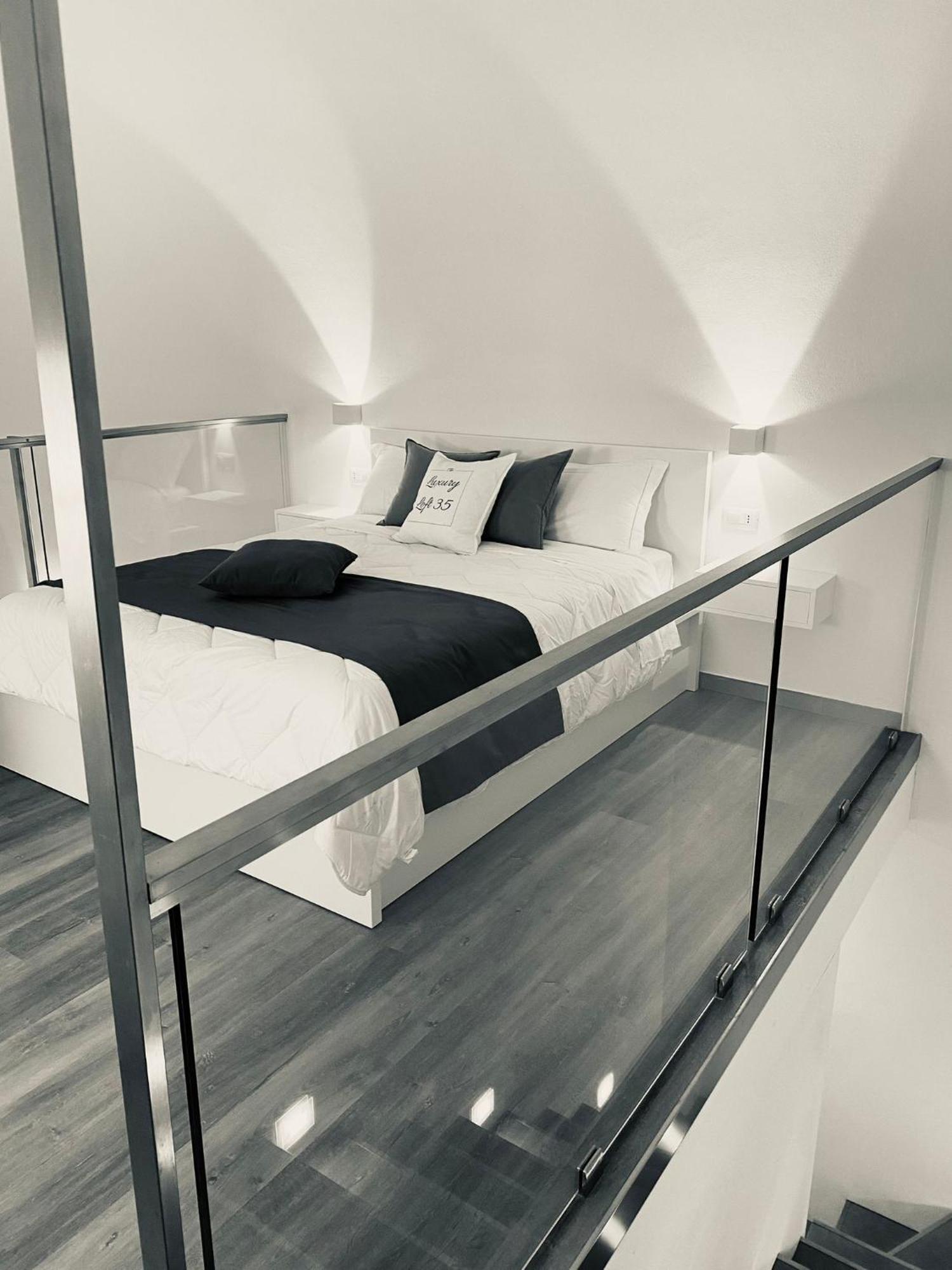 Hotel Luxury Loft 35 Cagliari Exterior foto